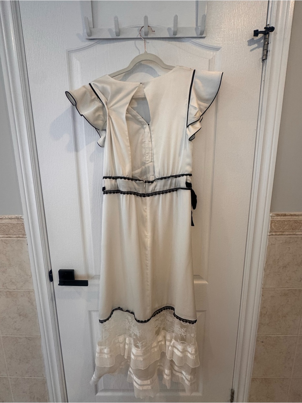 Self-Portrait Ivory Maxi Dress with Black Trim - Picture 4 of 4